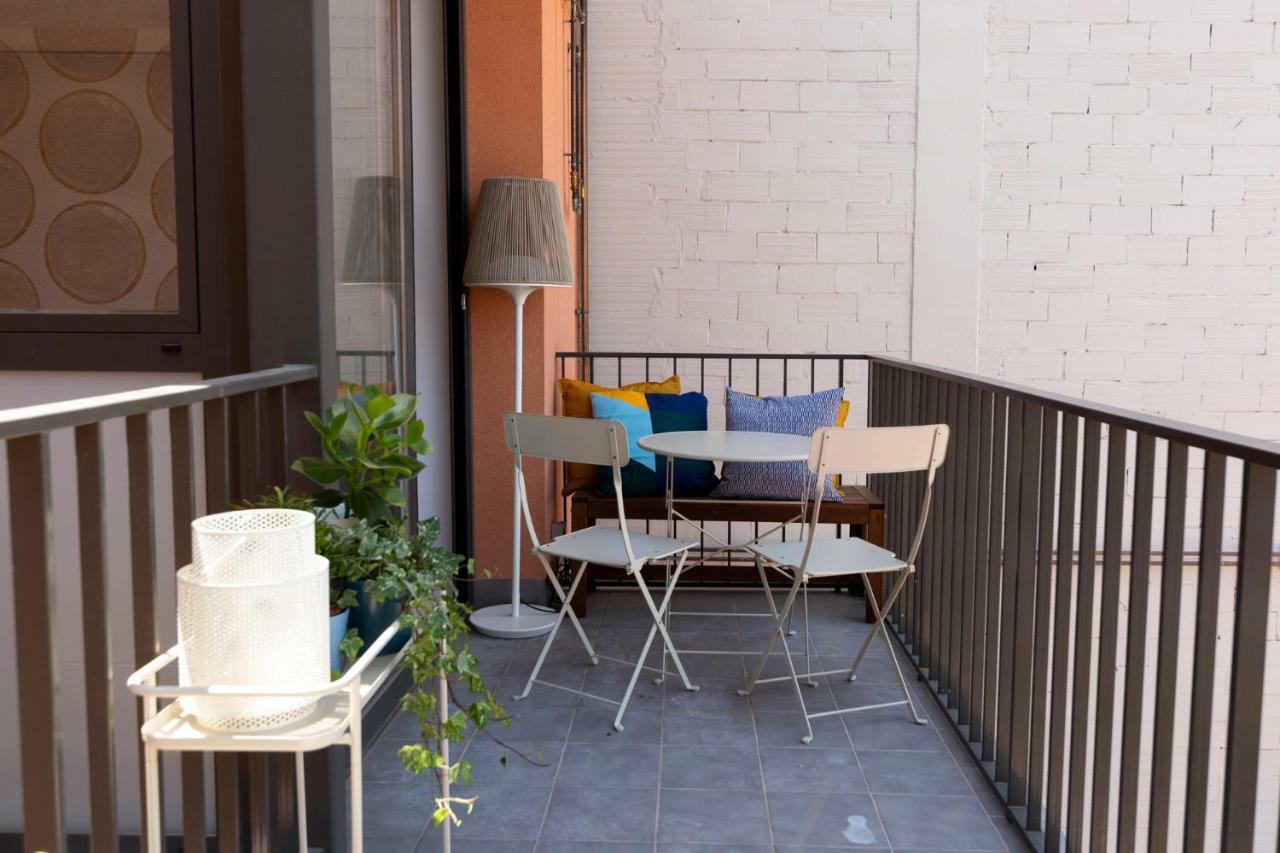 Mediterranean Barcelona Apartments المظهر الخارجي الصورة
